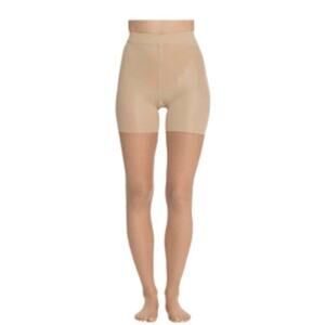 Assets by SPANX nude Star Power Shaping Sheer Plus spandex shorts NEW SIZE F